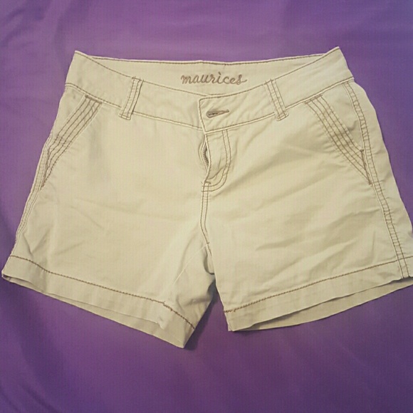 Maurices Khaki Shorts - Picture 1 of 2